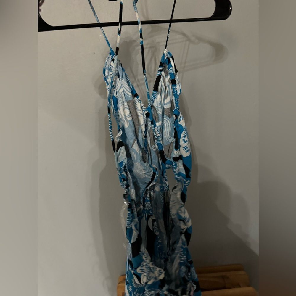 Future Collective Women's Floral Print Strappy Neck Cut Out Dress NWT S - Picture 4 of 5